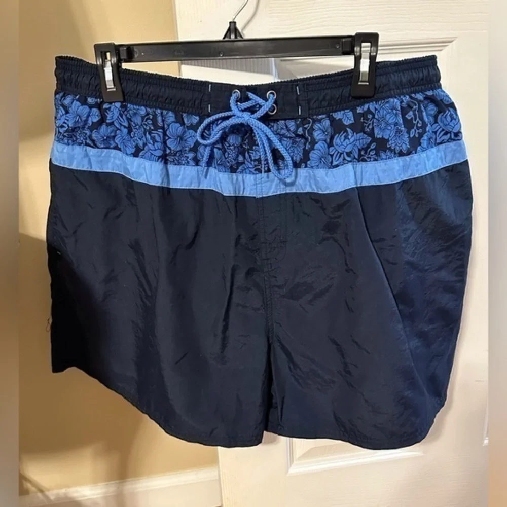 Men’s Swim Trucks Size X-Large